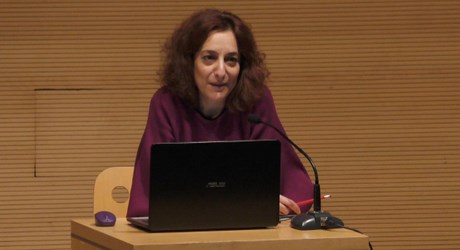 Εδώ πάπισσα, εκεί πάπισσα, ποια είναι η πιο graphic novel πάπισσα; Εδώ πάπισσα, εκεί πάπισσα, ποια είναι η πιο graphic novel πάπισσα;