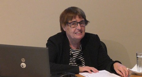 Τα χρυσελεφάντινα αγάλματα του Φειδία Τα χρυσελεφάντινα αγάλματα του Φειδία