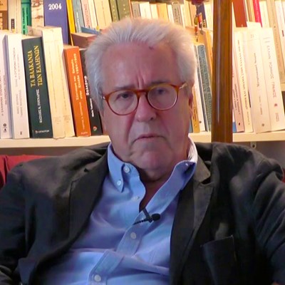 Το «εμείς» είναι ταυτόχρονα γνώση και συναίσθημα Το «εμείς» είναι ταυτόχρονα γνώση και συναίσθημα