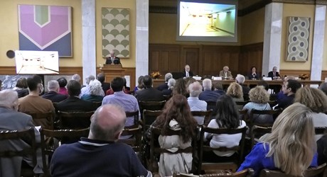 To ίχνος του κλασικού παρελθόντος στο αθηναϊκό παρόν To ίχνος του κλασικού παρελθόντος στο αθηναϊκό παρόν