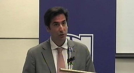 Καταπολεμώντας την εμπορία ανθρώπων: Η προοπτική της ανθρώπινης ασφάλειας Καταπολεμώντας την εμπορία ανθρώπων: Η προοπτική της ανθρώπινης ασφάλειας