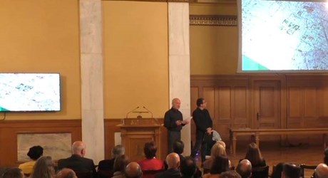 Στο δημόσιο χώρο: Αθήνα / Θεσσαλονίκη / Ηράκλειο / Καβάλα / Κοζάνη / Νεάπολη / Ταγγέρη / Χανιά Στο δημόσιο χώρο: Αθήνα / Θεσσαλονίκη / Ηράκλειο / Καβάλα / Κοζάνη / Νεάπολη / Ταγγέρη / Χανιά